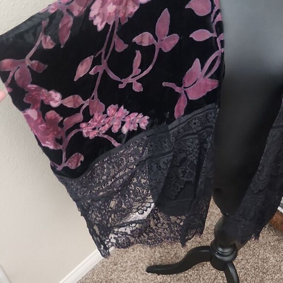 Xhilaration Kimono  - Picture 3 of 8